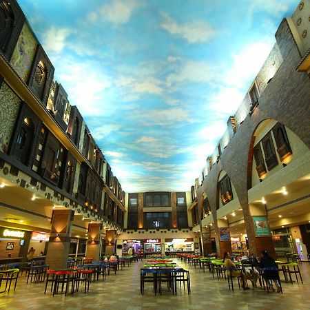 Jackpot Room In & Out Dormitory อาเมดาบัด ภายนอก รูปภาพ