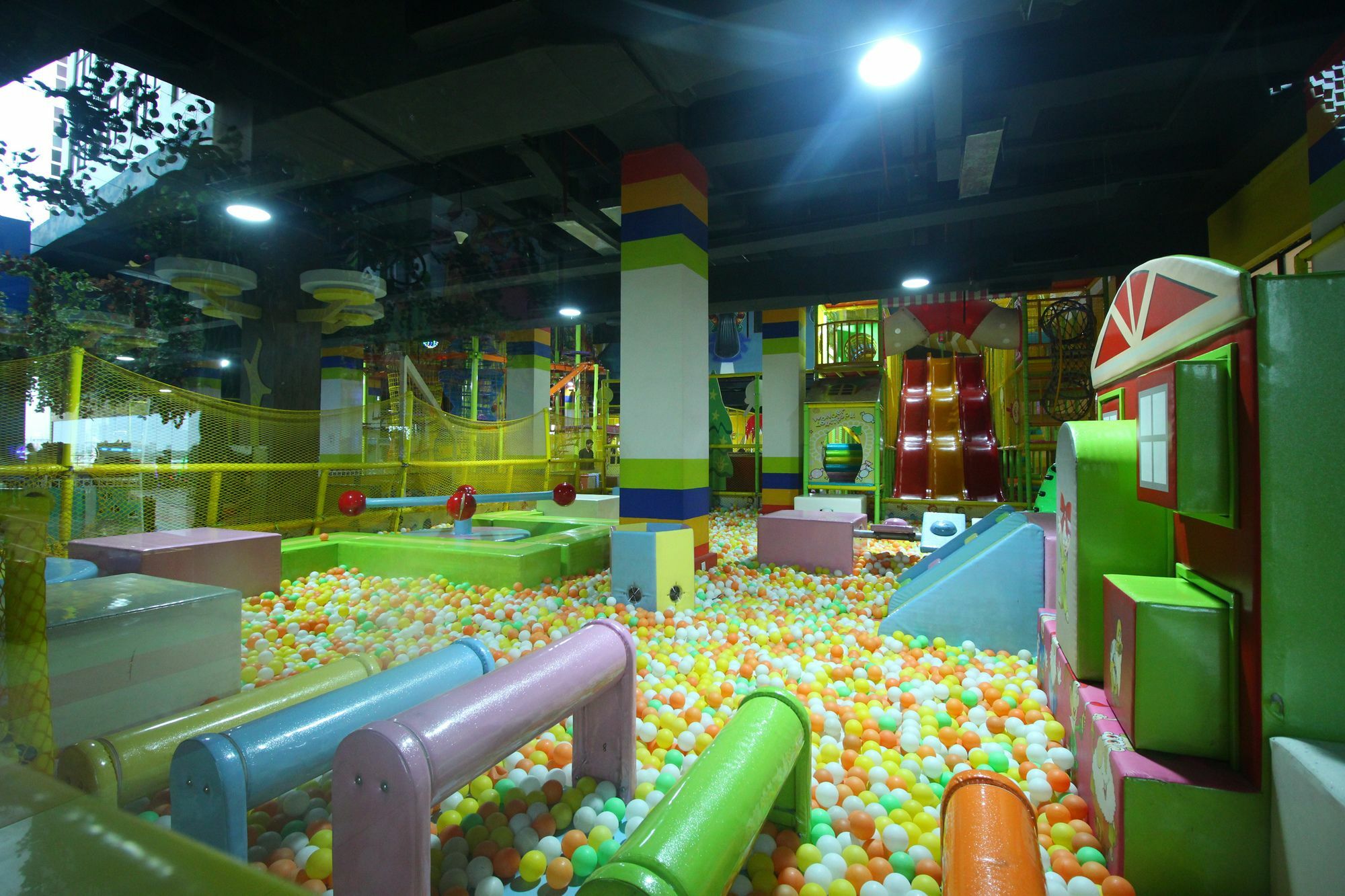 Jackpot Room In & Out Dormitory อาเมดาบัด ภายนอก รูปภาพ